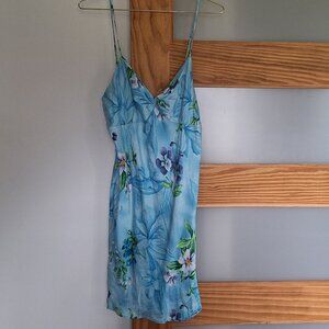100% Silk Victoria's Secret Blue Negligee Slip - Large